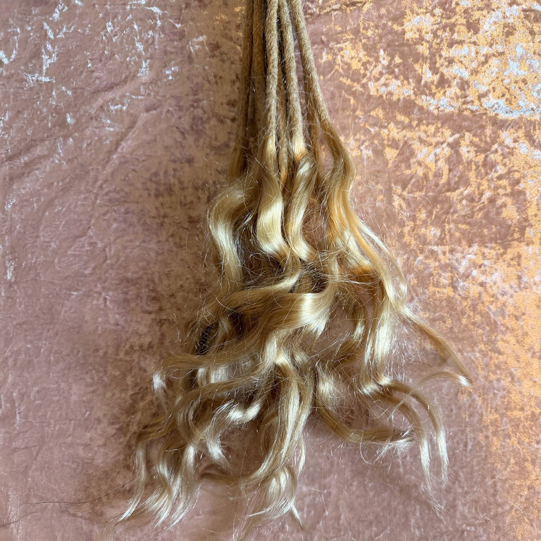 Goddess Locs Champagne Blonde 10 Units Bundle