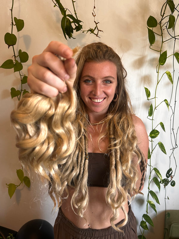 Curly Wavy ends 100gr Bundle - 100% Human Hair for Dreadlock Maintenance & Style