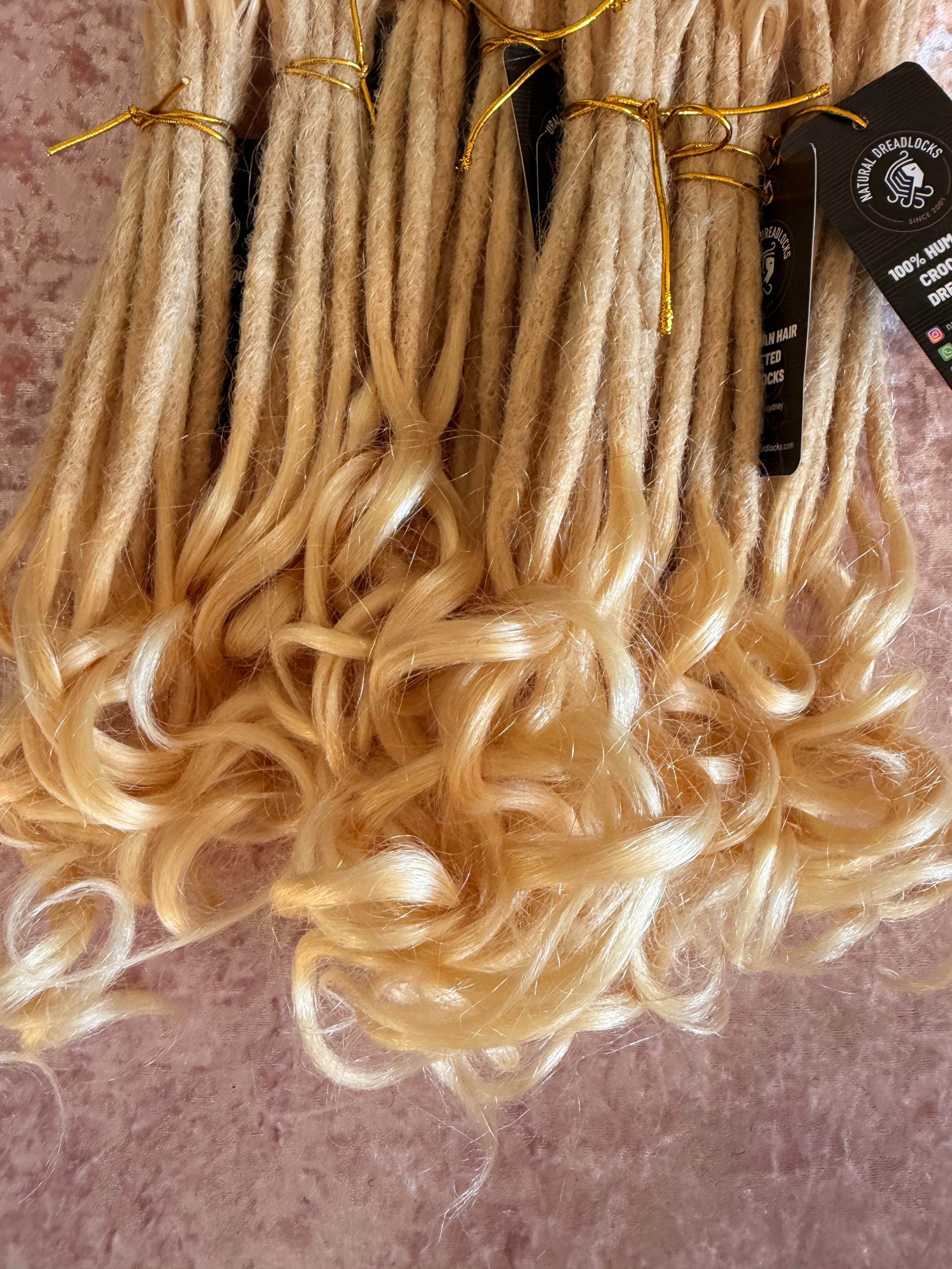 Highlight Blonde Mermaid Locs – 12" (5" Dread + 7" Curly Ends) – 0.6 cm Thickness
